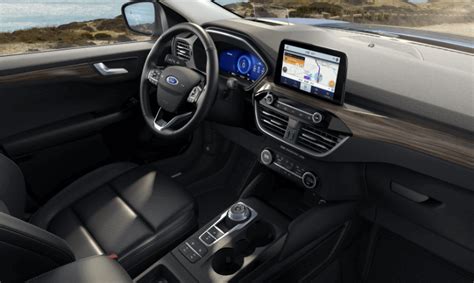 2022 Ford Escape Interior Features & Technology | Imlay City, MI