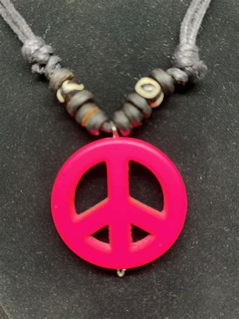 Peace necklace, Pink - Utopian Bazaar