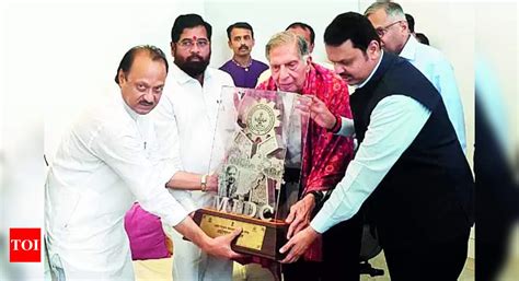 Tata: Ratan Tata honoured with Udyog Ratna award by CM Eknath Shinde ...