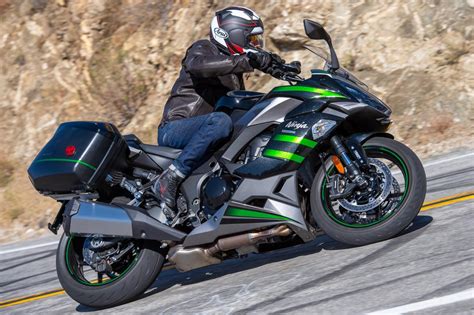 2020 KAWASAKI NINJA 1000SX REVIEW (21 FAST FACTS) - GearOpen.com