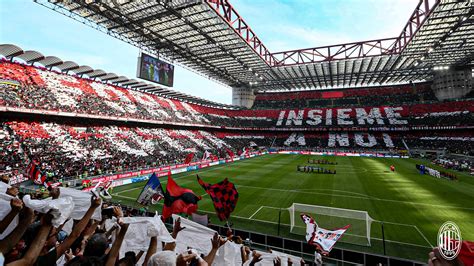 Photos: Incredible fan display covers all four sides of San Siro before ...