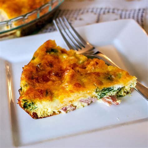 Crustless Spinach with Smoked Meat and Gouda Cheese Quiche