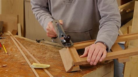 Fitting a Cornice: Part 2 - Woodworking Masterclasses