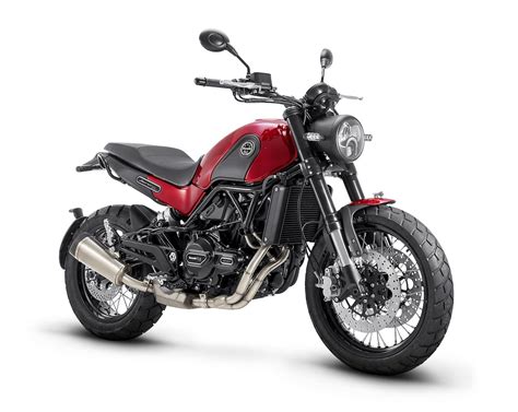 2017 Benelli Leoncino & Leoncino Trail First Look | Scrambler Motorcycle