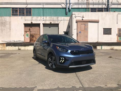 2020 Kia Niro PHEV: The pragmatic performer - CNET