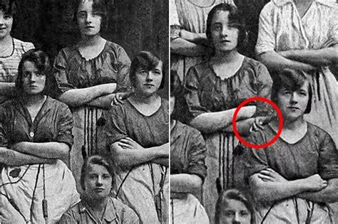 The best creepy ghost pictures that are so scary they could be real ...