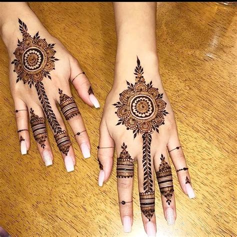 50 Trendy and Stunning Arabic Mehndi Designs - Tikli