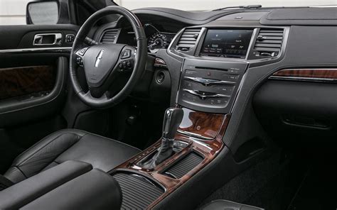 Interior and dashboard of the 2013 MKS. | Lincoln mkx, Lincoln mks, New ...