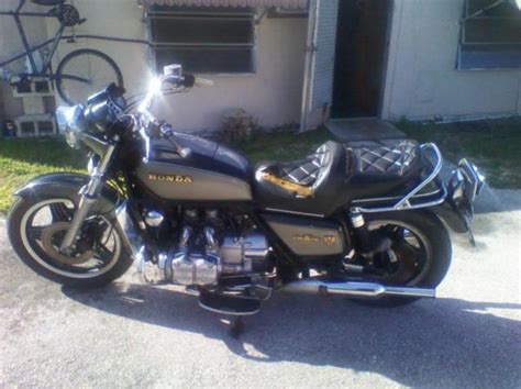 Honda Honda Goldwing GL1100 Standard - Moto.ZombDrive.COM