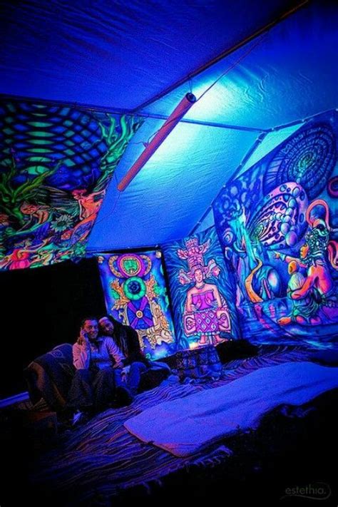 17 best Blacklight room ideas images on Pinterest | Bedroom ideas ...