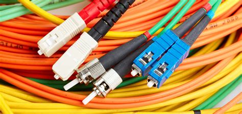 What Are The Two Types of Fiber Optic Cable? - Techicy