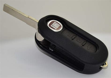 Fiat 500 Car Key - 3 Button Remote Control Key Fob Key: Amazon.co.uk ...