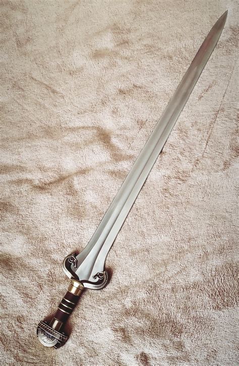 Heavy cavalry sword with a preval blade : r/SWORDS