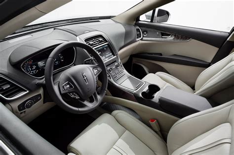 2016 Lincoln MKX Offers Luxurious Utility Starting at $38,995 - Ford ...