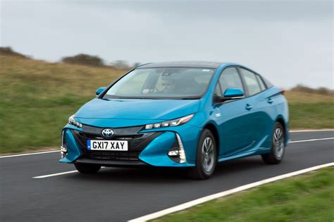 New Toyota Prius Plug-in hybrid 2017 review | Auto Express