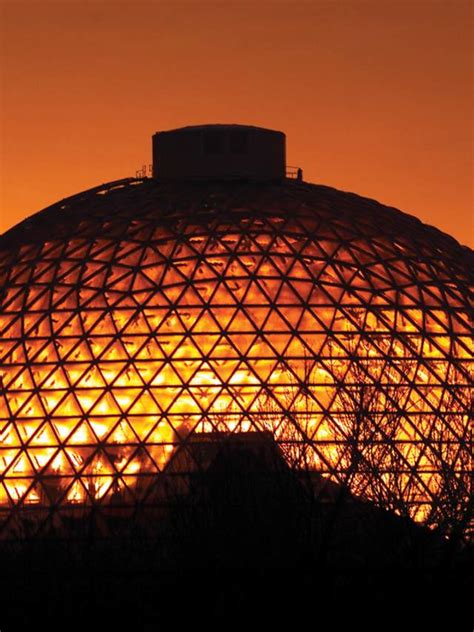 80+ Omaha Attractions | Omaha Zoo, Museums, Gardens & Historic Sites