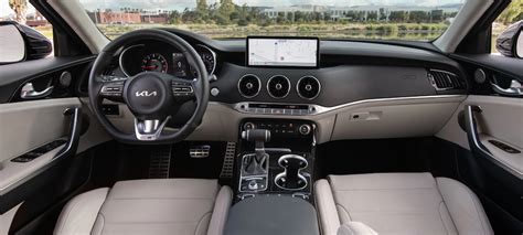 2022 Kia Stinger Interior | Features & Dimensions | Hendrick Kia of Cary