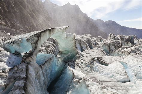 ‘Cluster of cold years’ behind New Zealand’s surprising glacier growth ...