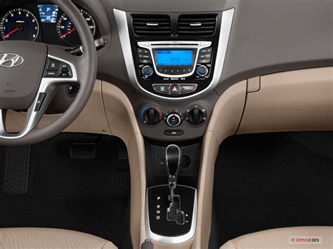 2012 Hyundai Accent: 34 Interior Photos | U.S. News