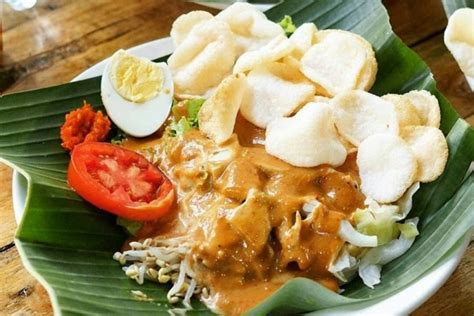 Resep Gado-Gado Betawi Enak untuk Menu Sarapan & Makan Siang