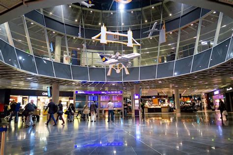 Ratepunk | 12 Largest and Busiest Airports in Europe - With Images