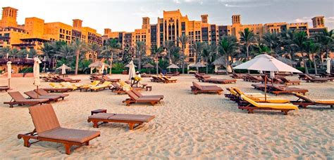 Best Dubai Beach Resorts – Luxury Hotels to Romantic Retreats