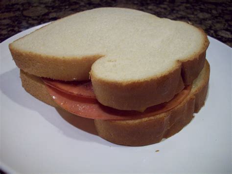 Spaghetti and Gravy: Fried Bologna Sandwiches