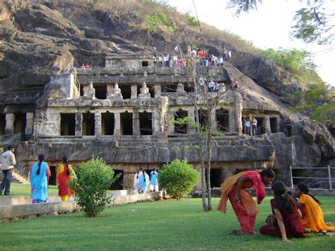 Undavalli Caves Historical Facts and Pictures | The History Hub