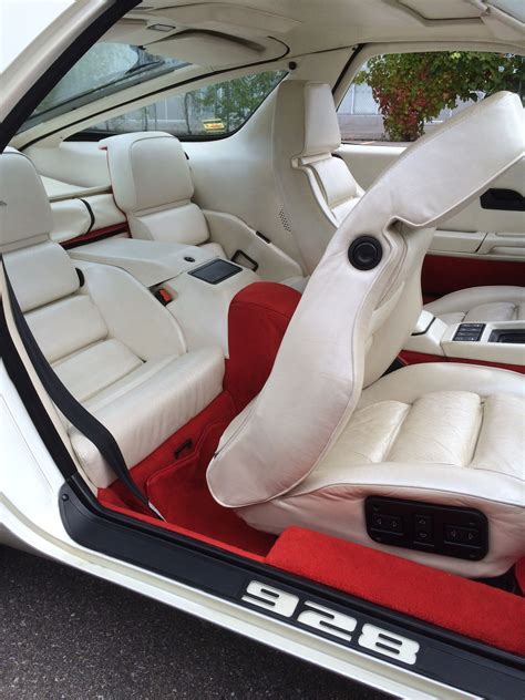 Porsche 928S interior Model 1983 pearl white | Porsche sports car ...