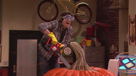 Watch iCarly (2007) Season 1 Episode 7: iCarly - iScream on Halloween ...