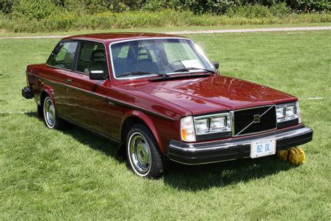 TopWorldAuto >> Photos of Volvo 240 DL - photo galleries