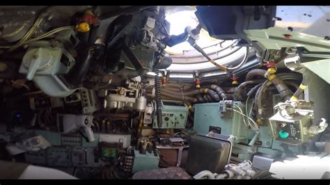 A look around inside a Chieftain Mk 11 Main Battle Tank & its TOGS ...