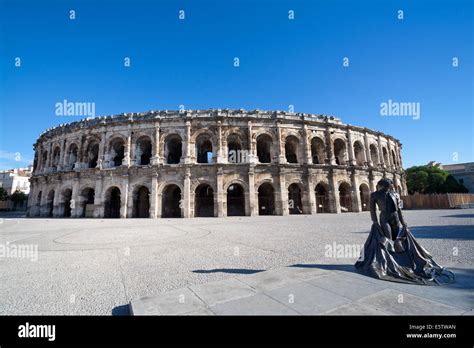 Anfiteatro anfiteatro fotografías e imágenes de alta resolución - Alamy