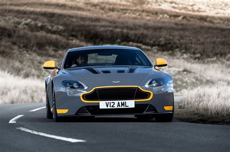 2017 Aston Martin V12 Vantage S gets 7-spd manual 2017 Aston Martin V12 ...