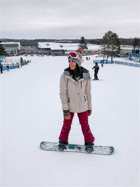 Cute & Practical Snowboarding/Skiing Gear - The Styled Press