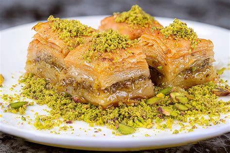 Delicious Turkish baklava rises in popularity in India | Daily Sabah