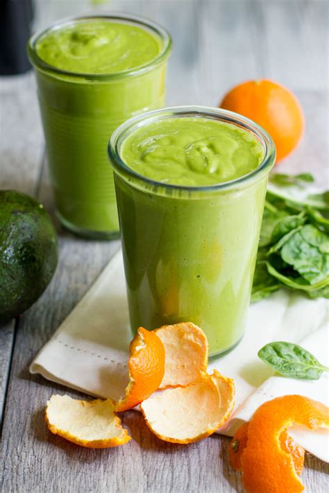 40 Delicious Healthy Fruit Smoothies to Pamper Yourself