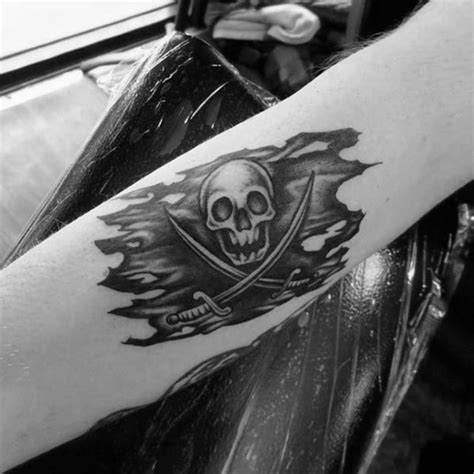 40 Awesome Pirate Flag Tattoo Designs for Men [2023 Guide]