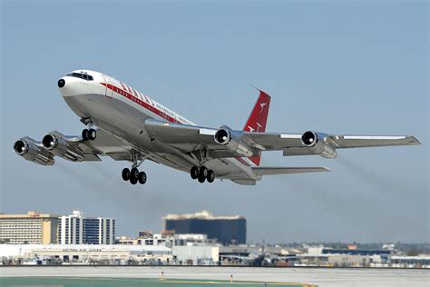 Jet Airlines: Boeing 707