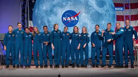 NASA welcomes 11 new astronauts, increasing number of those eligible ...