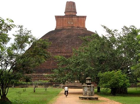 Ancient Sri Lanka Photos wih Modern Look: Jethawanaramaya ...