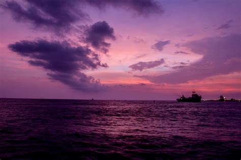 Sunset at Fort Kochi Beach [4781 x 3188] [OC] : r/SkyPorn