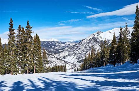 5 of the Best Colorado Ski Resorts for Families