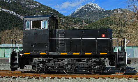 Locomotive startup Tractive Power Corp. manufactures three-axle ...