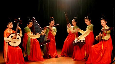 Traditional Chinese Music For a Dinner - YouTube