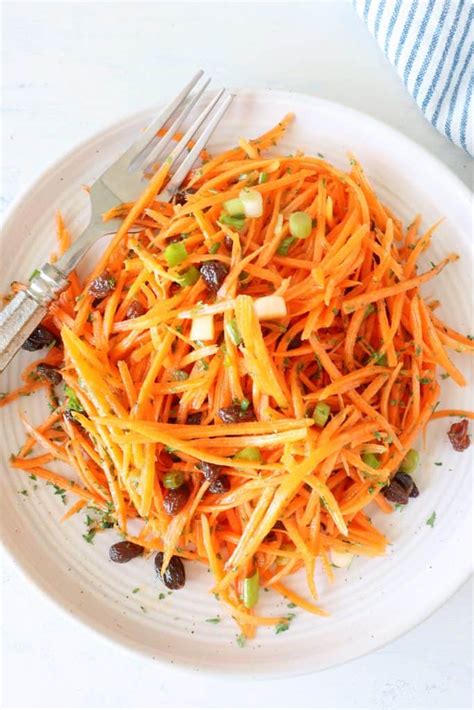 Carrot Salad - Crunchy Creamy Sweet