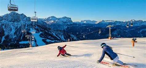 Snow holidays, Plan de Corones. Skis, South Tyrol. Hotel on ski slope