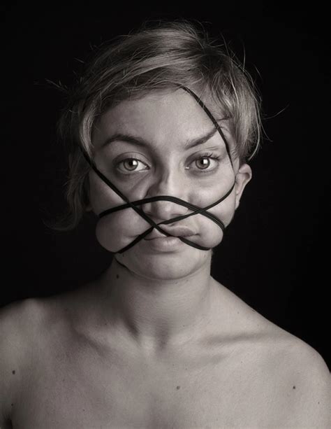 Models Disfigured by Wrapping Elastic Bands on Their Heads | Distortion ...