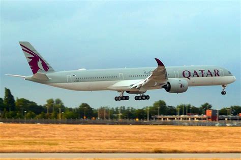 Qatar Airways Fleet Airbus A350-1000 Details and Pictures