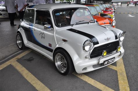 Mini world Mini Cooper Custom, Mini Cooper Classic, Classic Mini ...